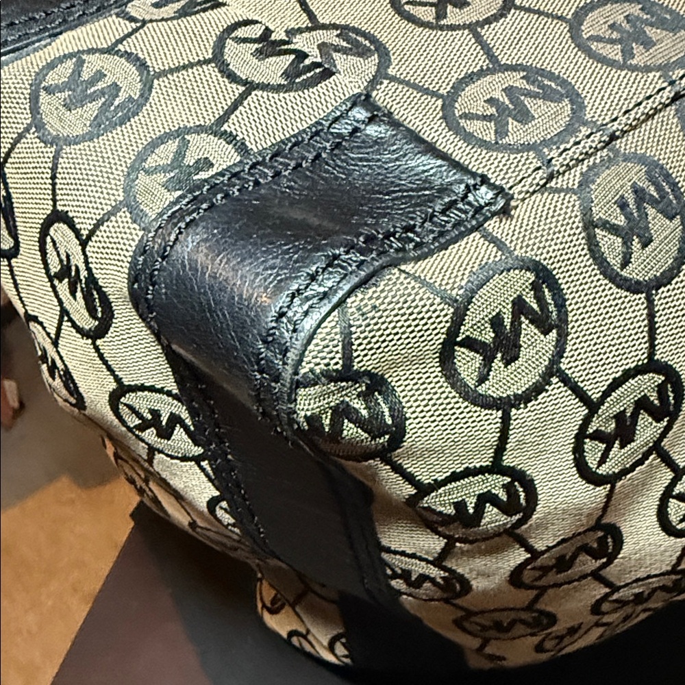 VINTAGE Y2K Michael Kors Ludlow Large Jacquard Signature Bag - Picture 13 of 14